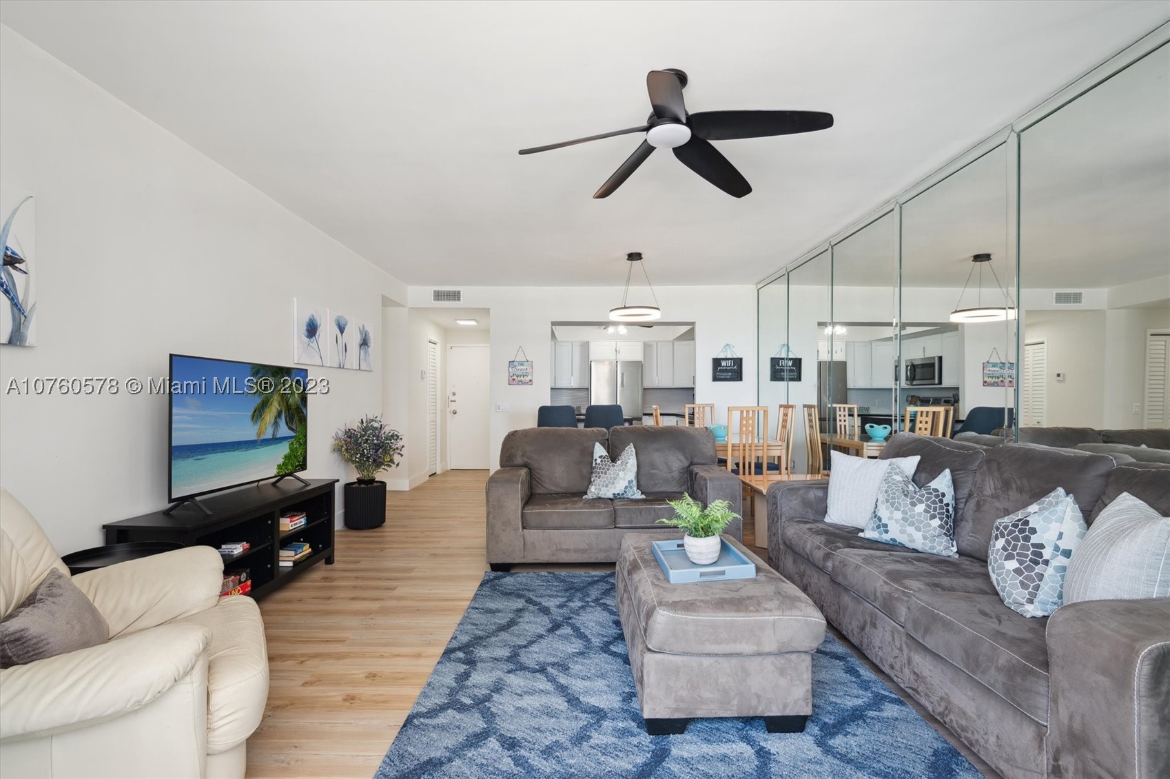 3505 S Ocean Dr 710 Property Photo 6