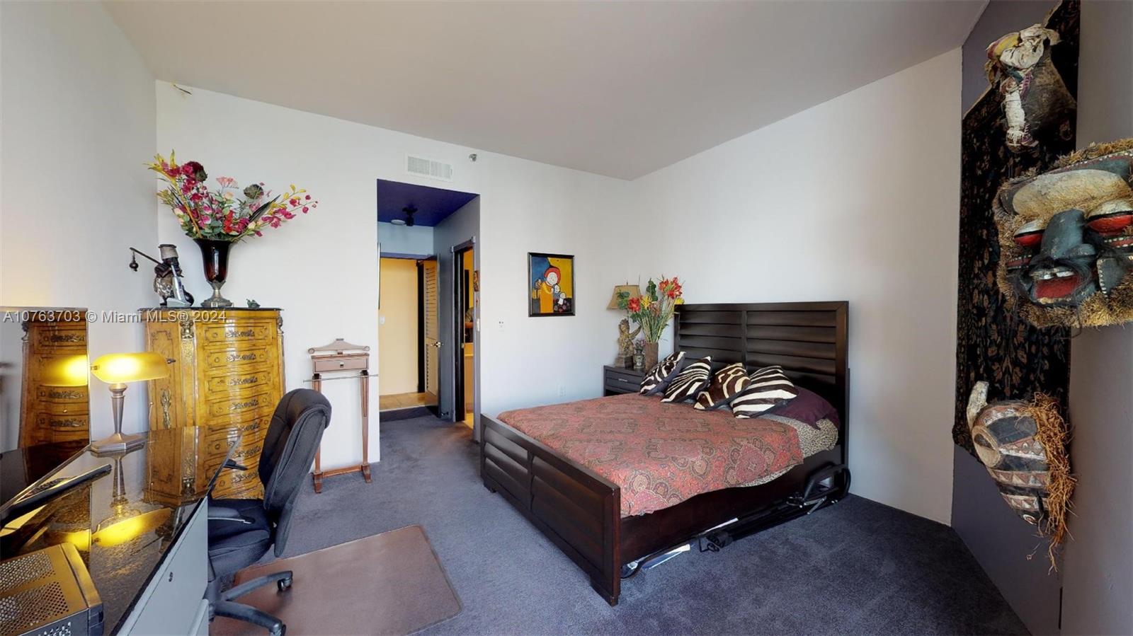 4000 Island Blvd W-ste6 Property Photo 22