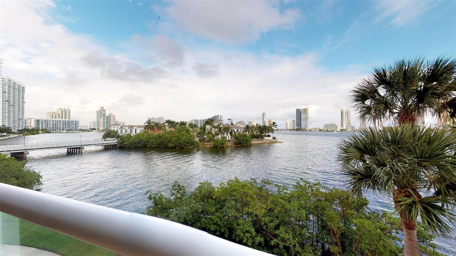4000 Island Blvd W-ste6 Property Photo 28