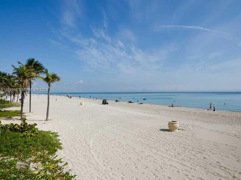 2501 S Ocean Dr 1224 (available July 1) Property Photo 29