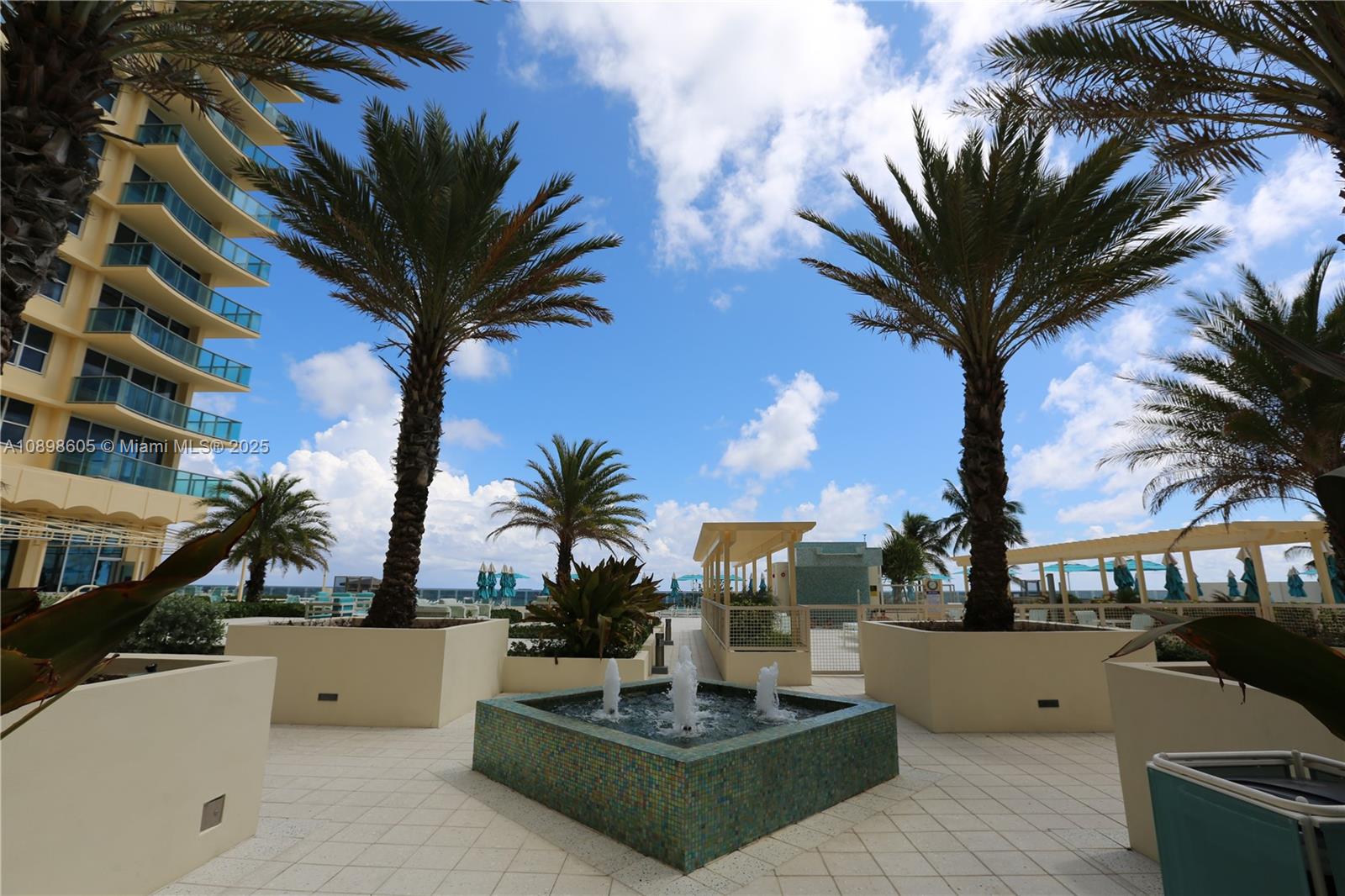 2501 S Ocean Dr 1617 (available July) Property Photo 23