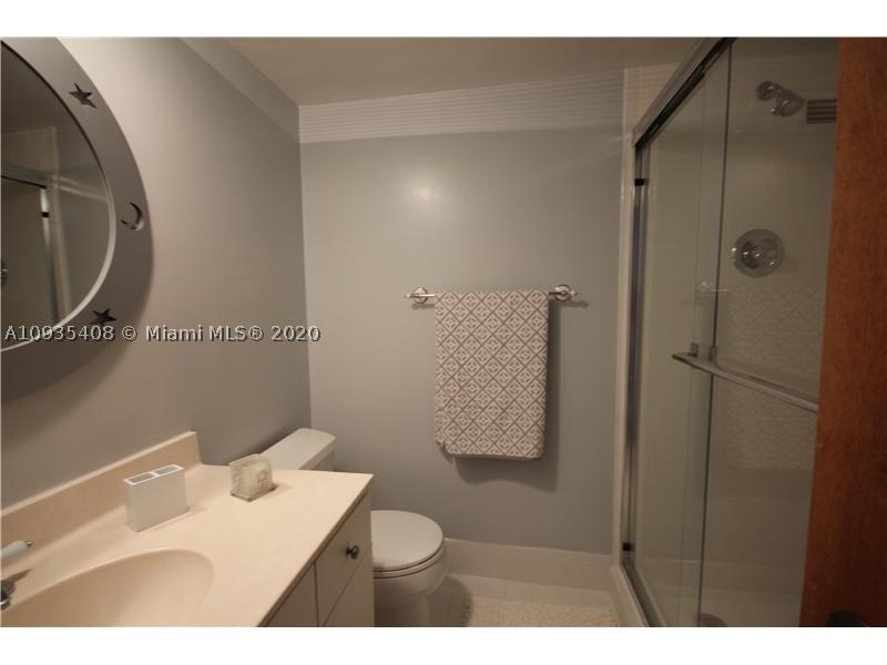 5161 Collins Av 508 Property Photo 22