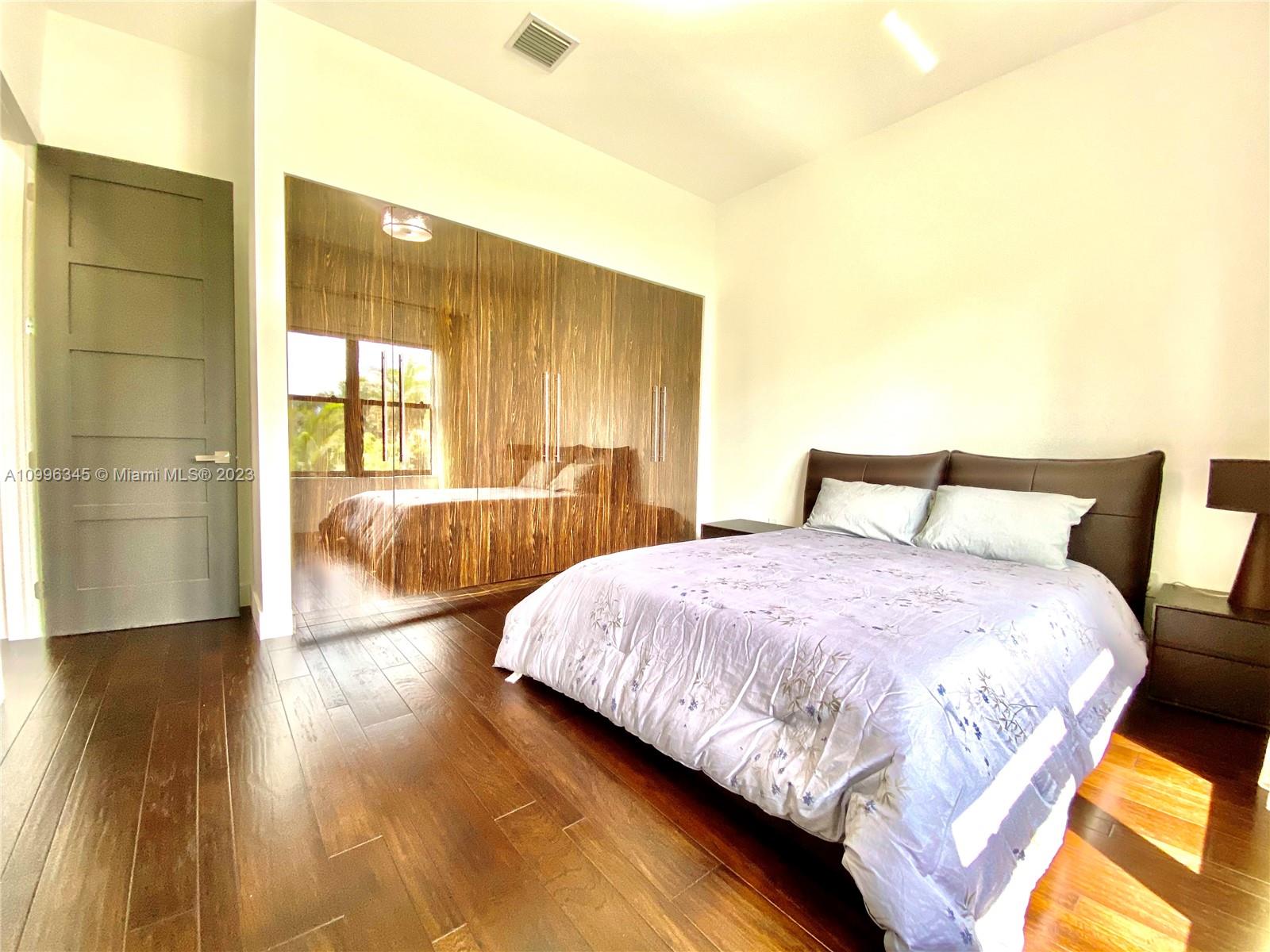 A10996345 Property Photo 20