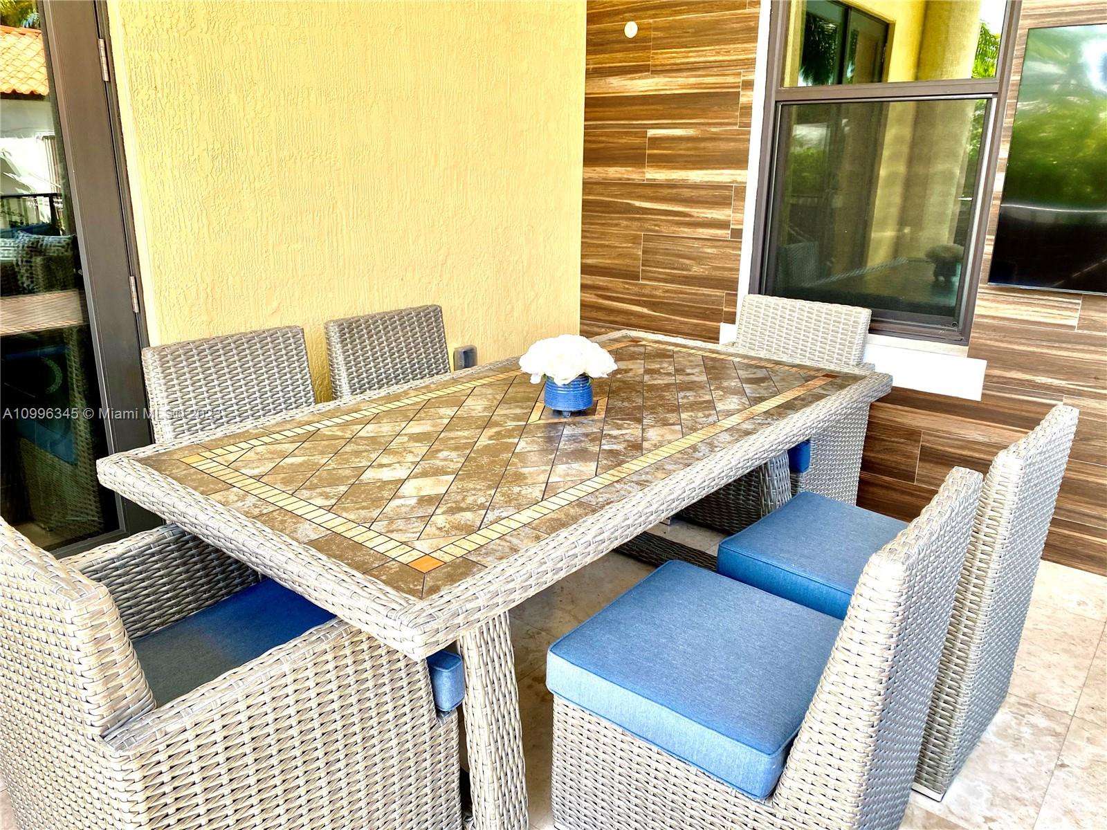 A10996345 Property Photo 24
