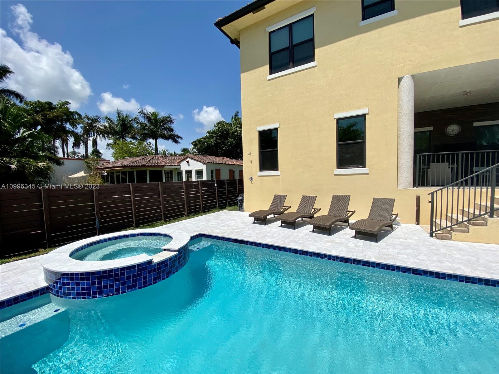A10996345 Property Photo 27