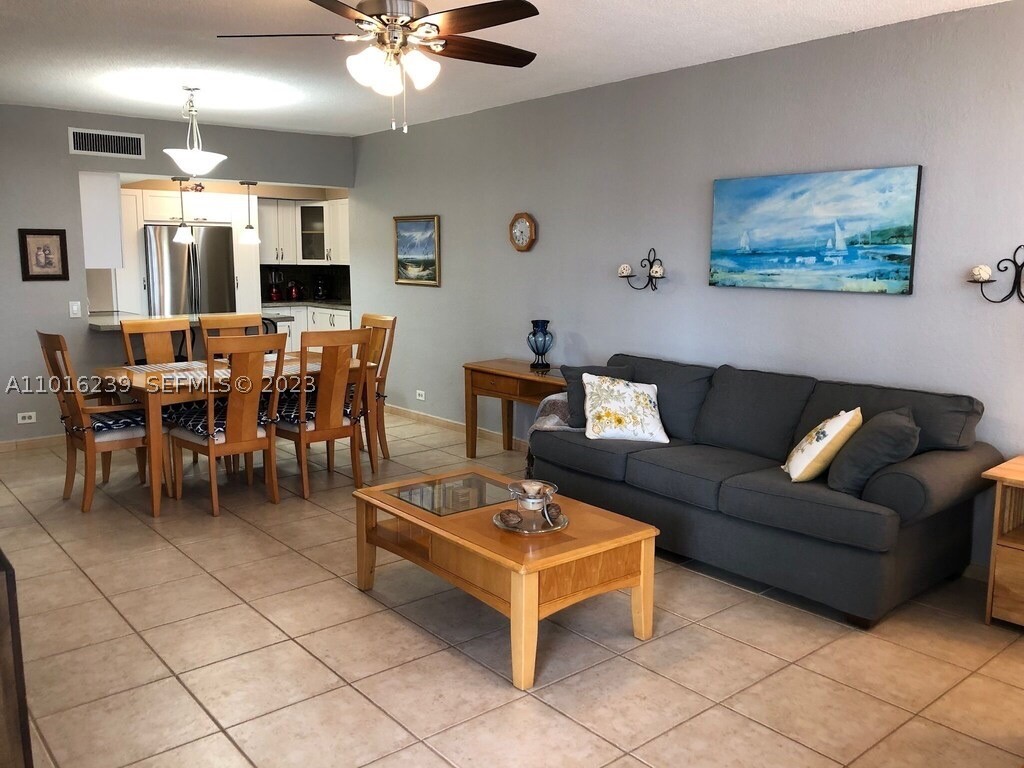 3505 S Ocean Dr 1115 Property Photo 3