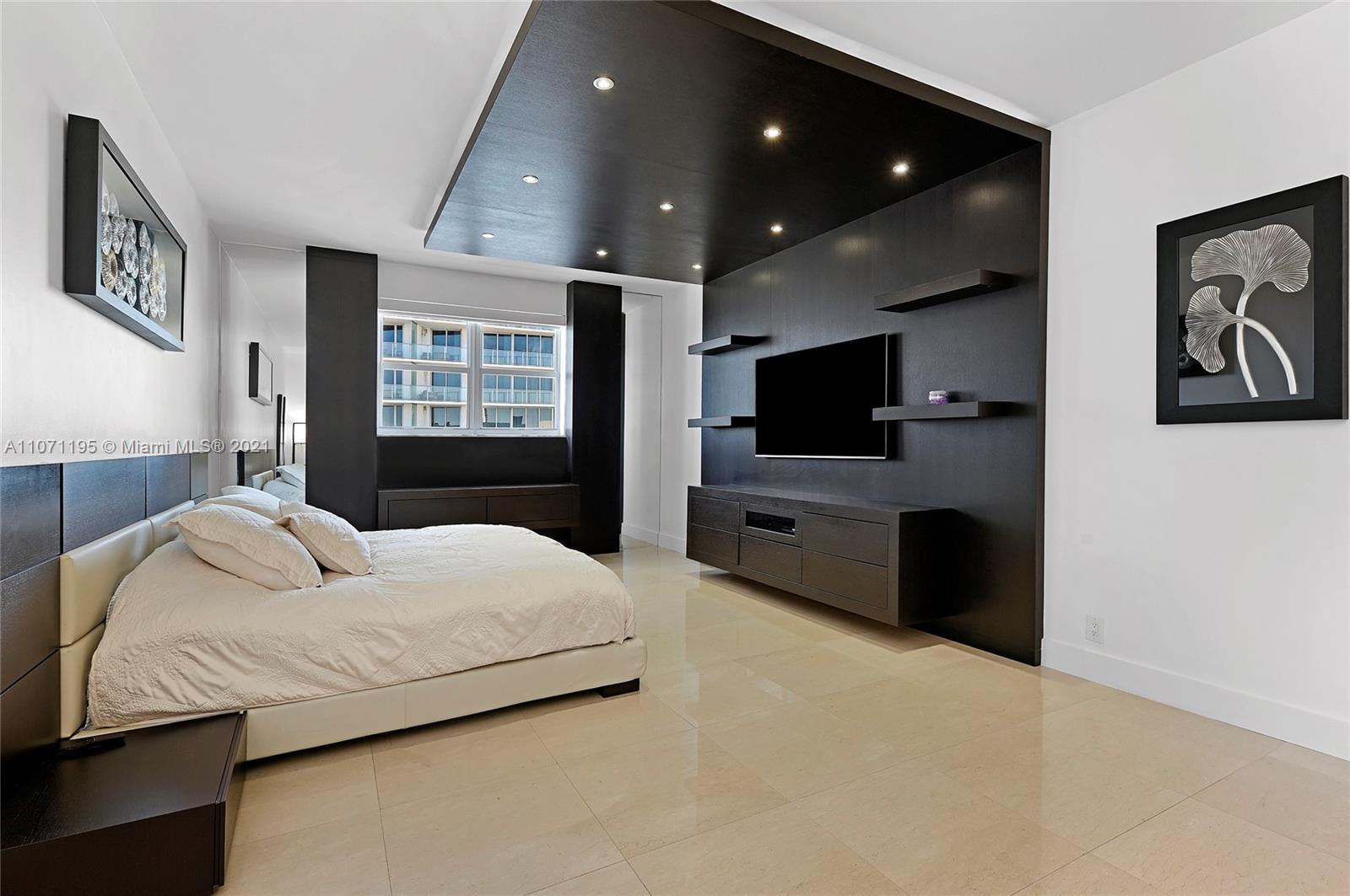 4001 S Ocean Dr Ph1 Property Photo 12