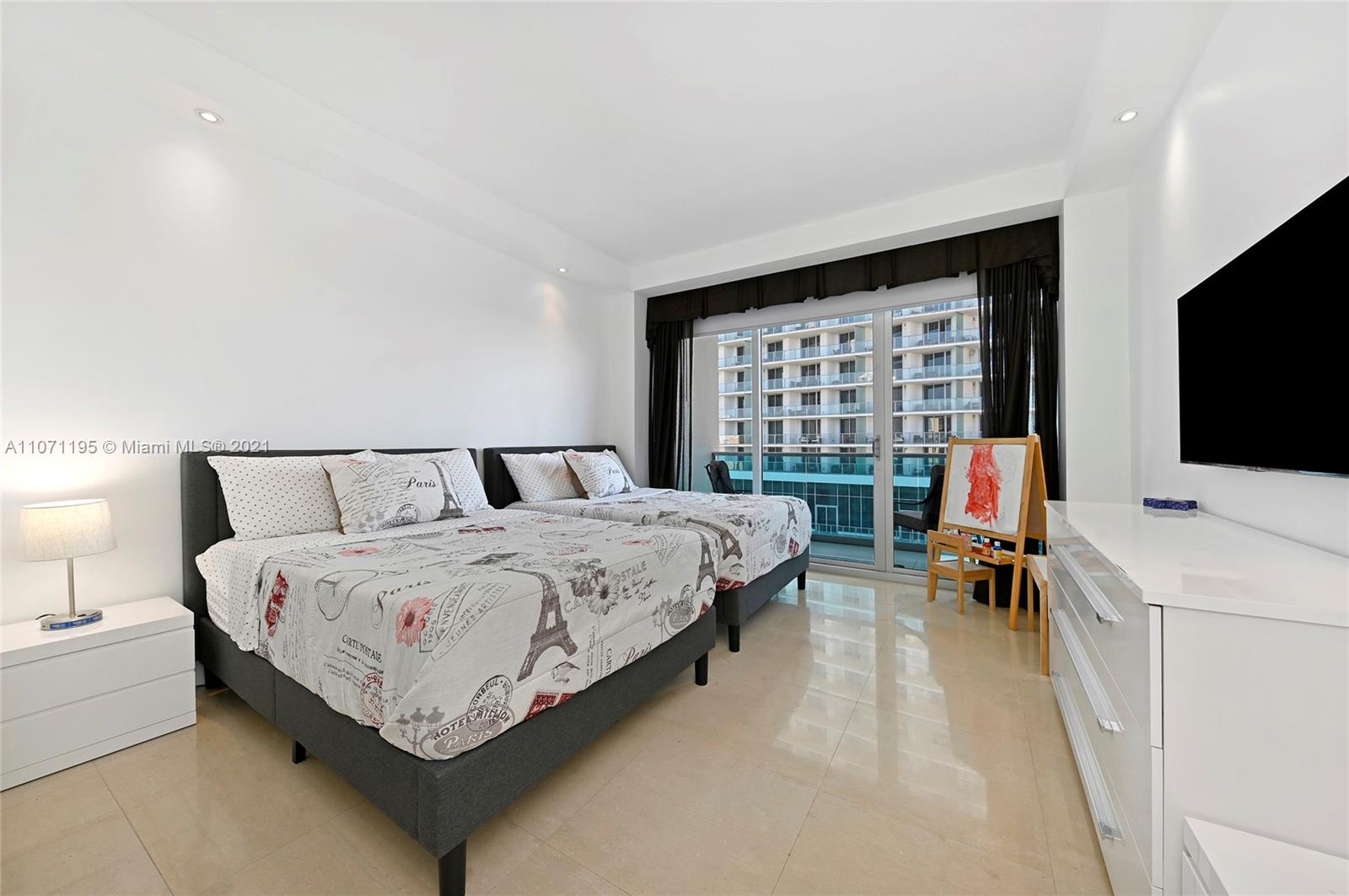 4001 S Ocean Dr Ph1 Property Photo 16