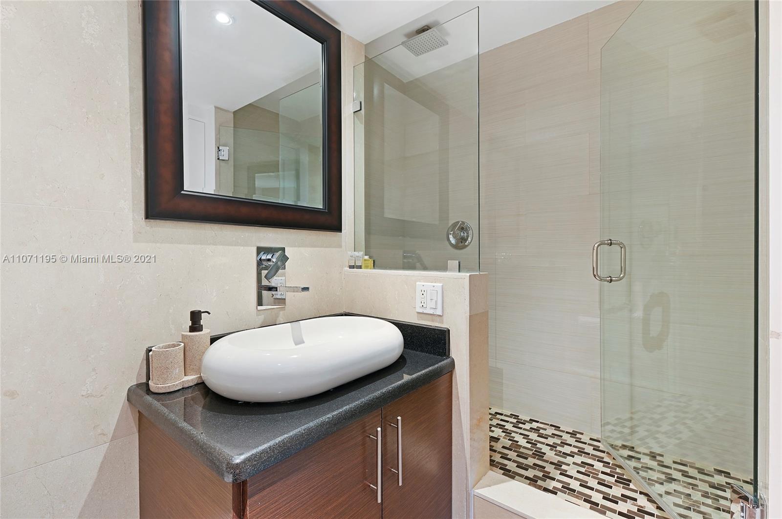 4001 S Ocean Dr Ph1 Property Photo 20