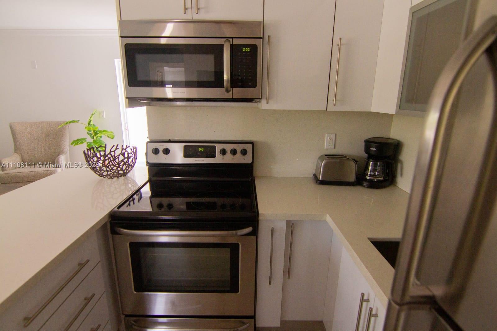 753 Michigan 3a Property Photo 7