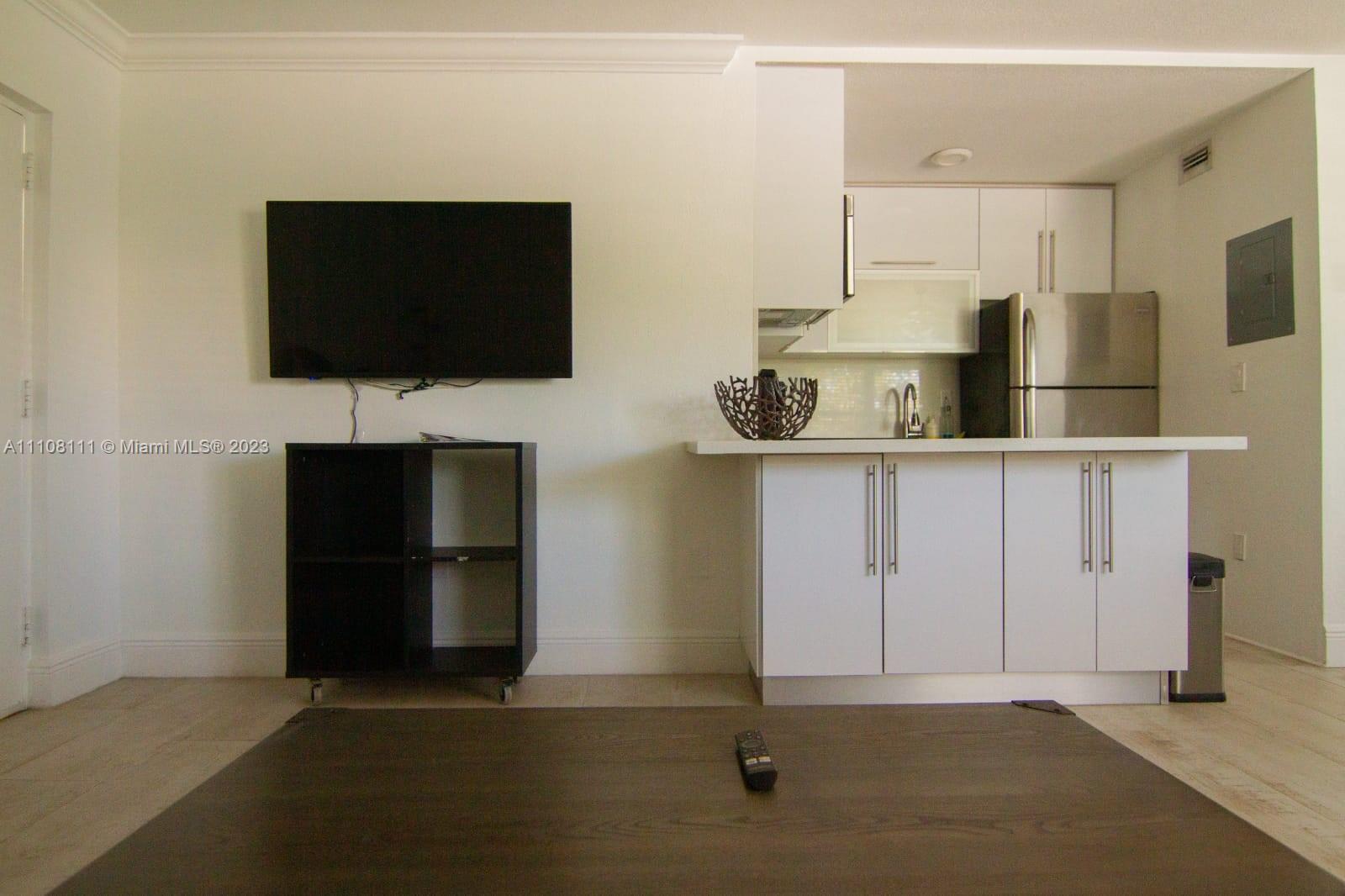 753 Michigan 3a Property Photo 19