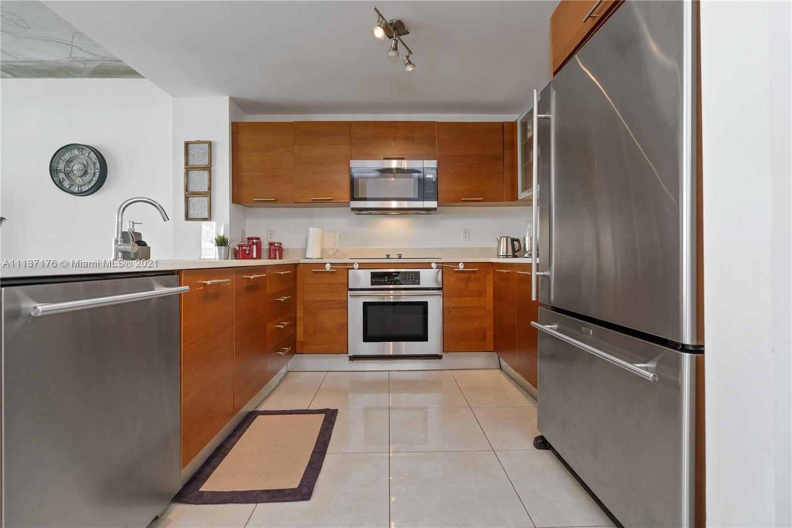 A11137176 Property Photo 2