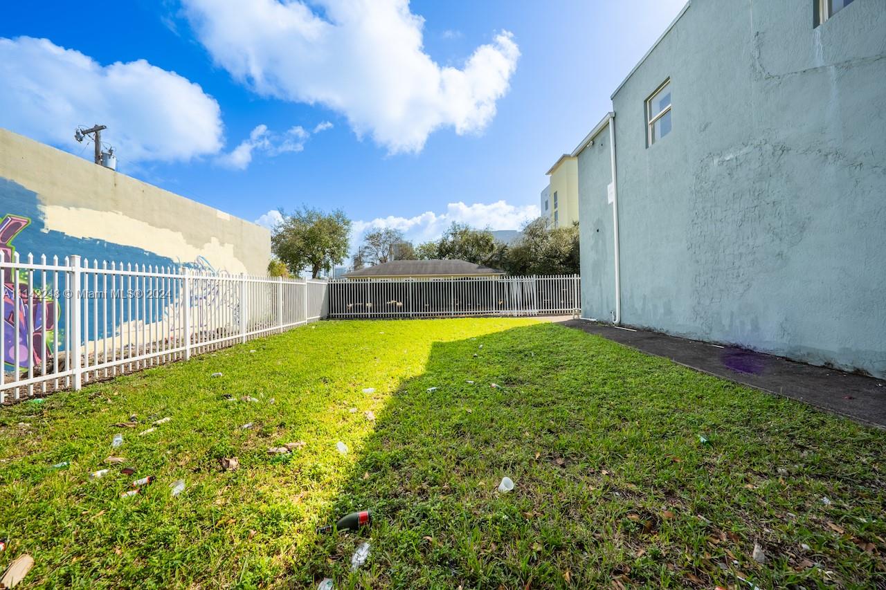 1525 Nw 3rd Ave Property Photo 8