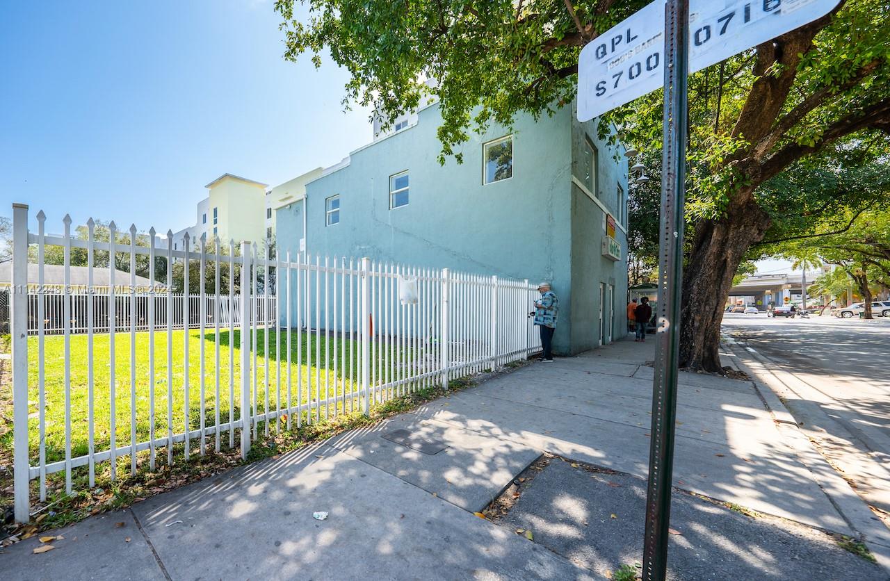1525 Nw 3rd Ave Property Photo 10