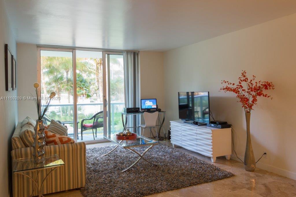 3901 S Ocean Dr 1h Property Photo 6