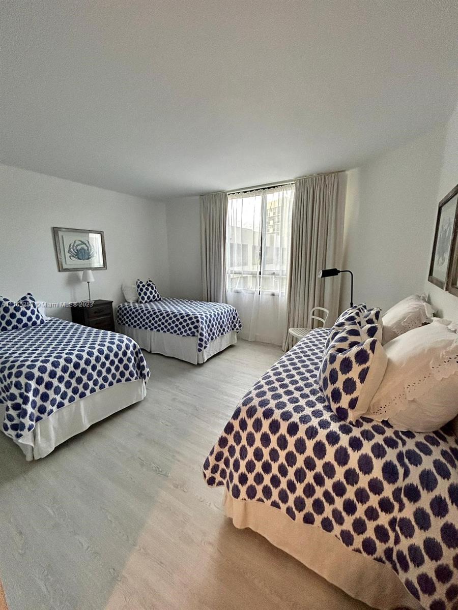 101 Crandon Blvd 473 Property Photo 17