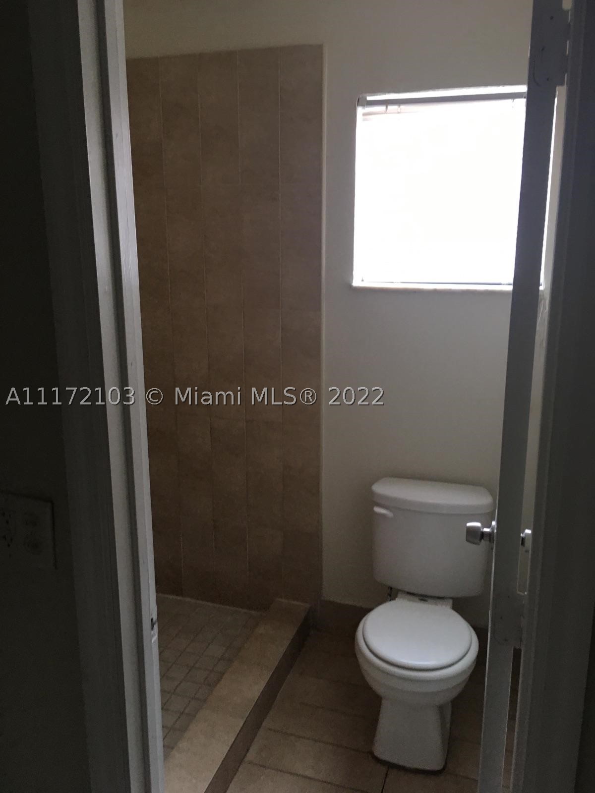 5962 Nw 29th Pl 112 Property Photo 4