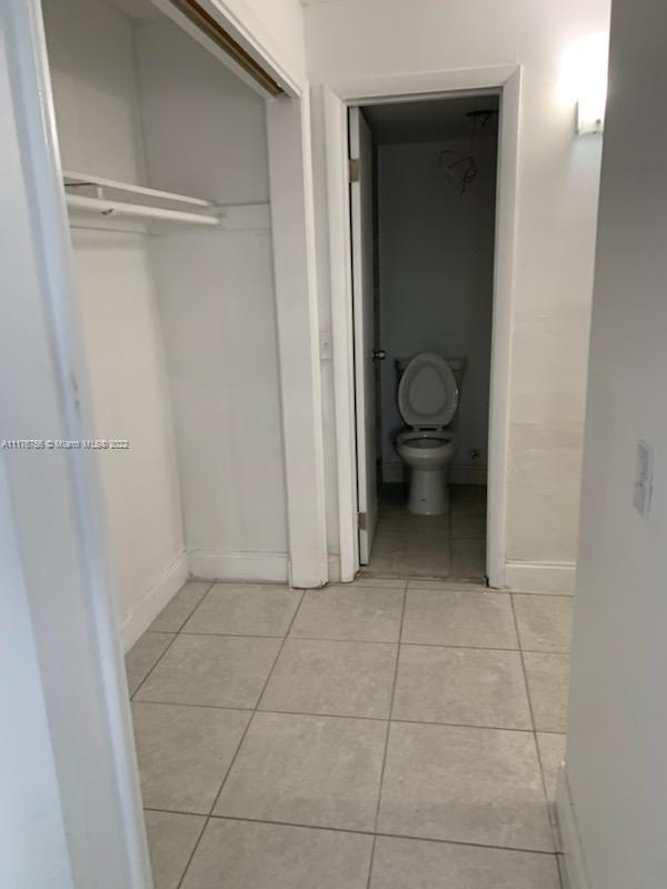 5900 Nw 17th Pl 109 Property Photo 4