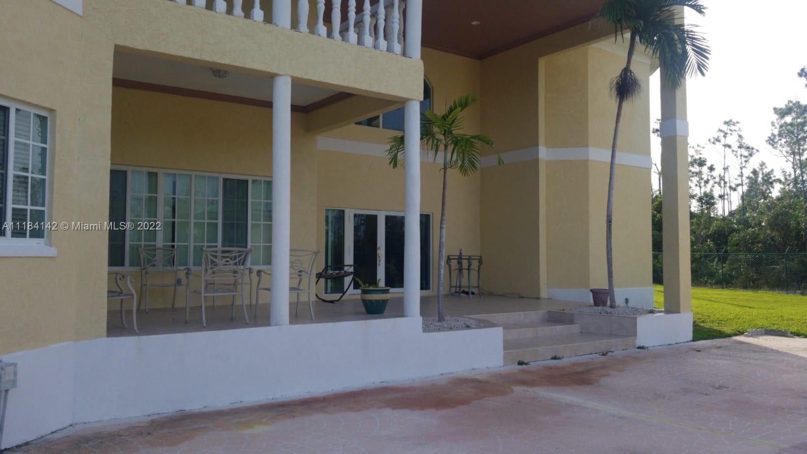 #6 Bahama Property Photo 2