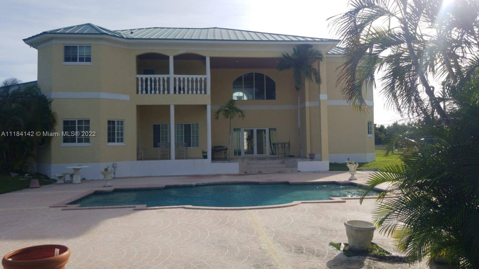 #6 Bahama Property Photo 6