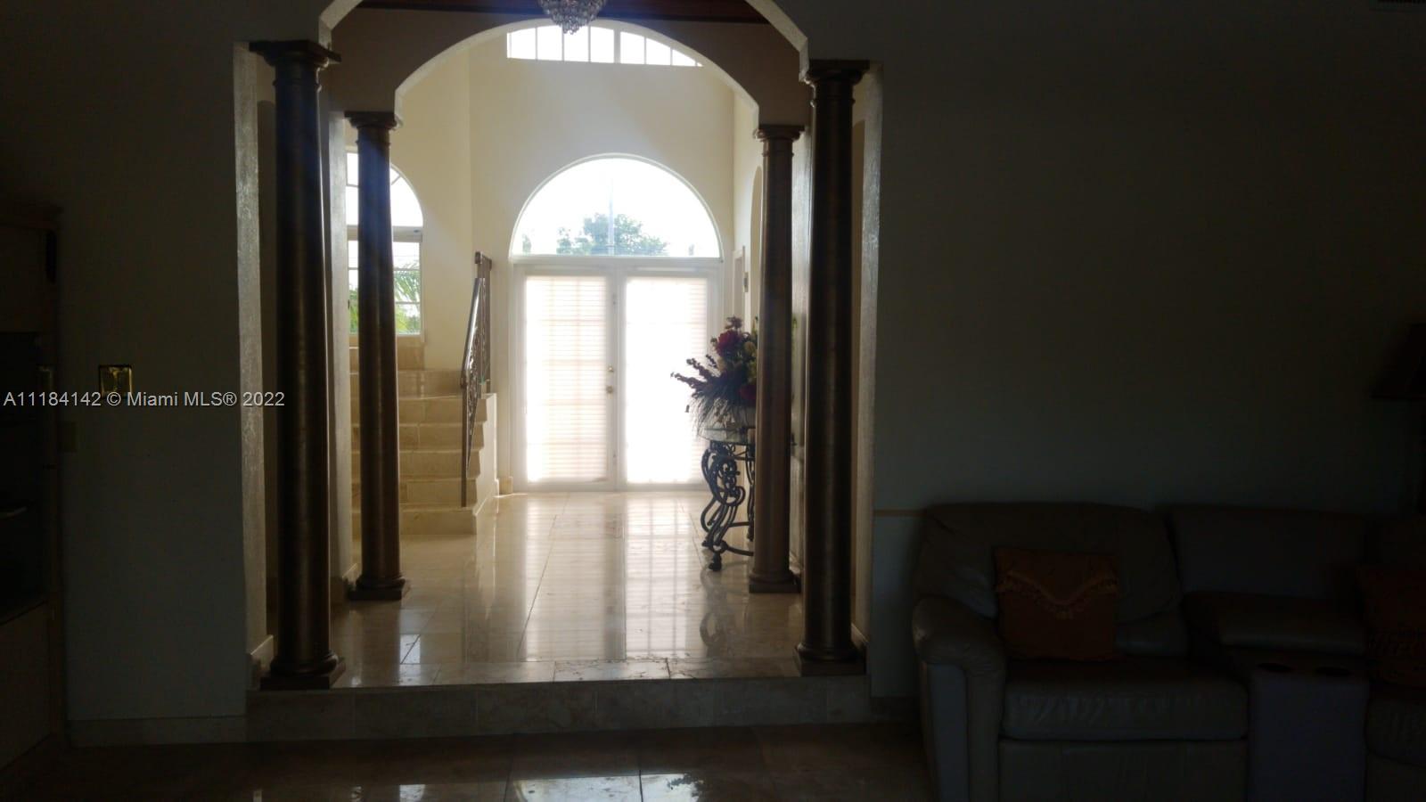 #6 Bahama Property Photo 7