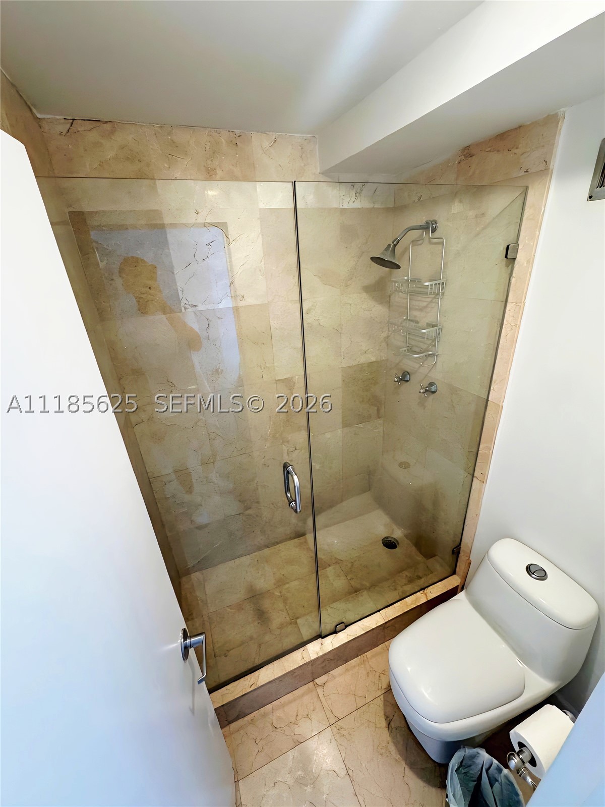 100 Lincoln Rd 1243 Property Photo 11