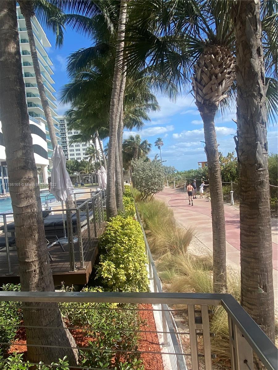 6801 Collins Ave 1102 (door 1111) Property Photo 21