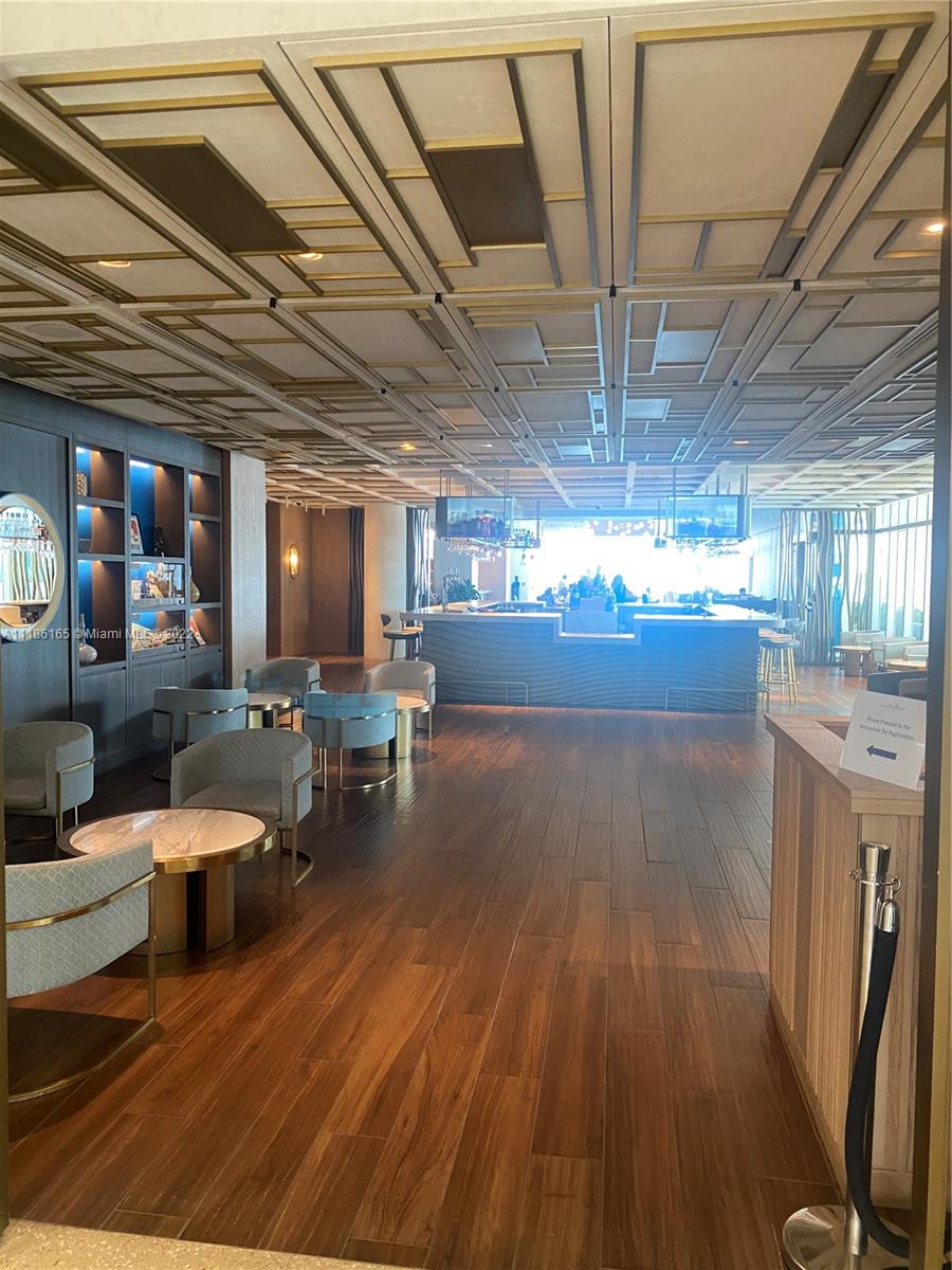 6801 Collins Ave 1102 (door 1111) Property Photo 26