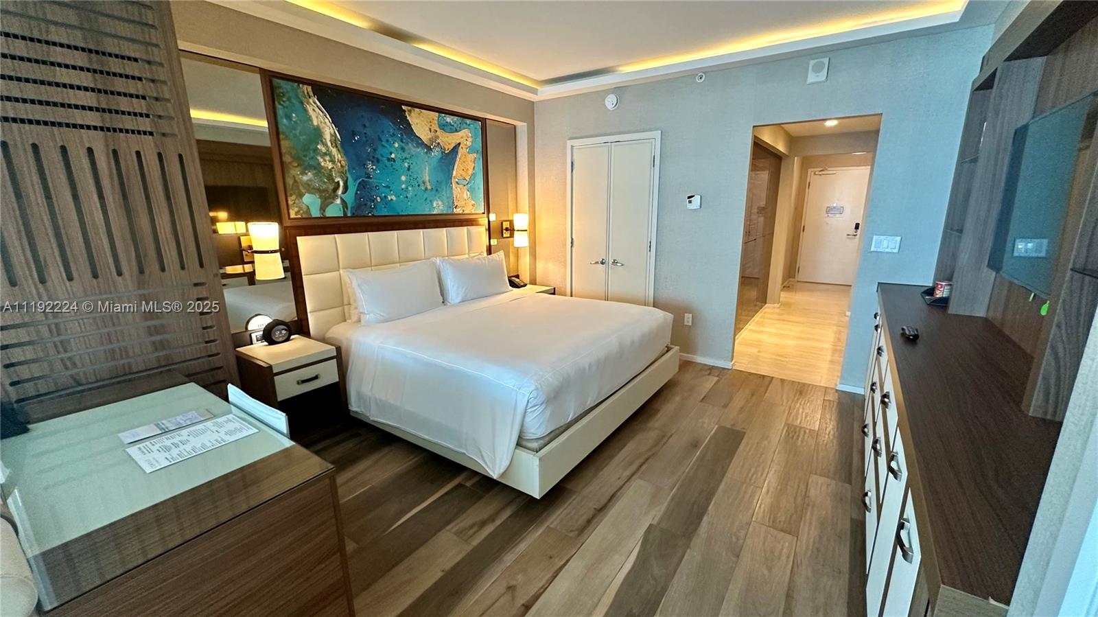 551 N Fort Lauderdale Beach Blvd H1510 Property Photo 3