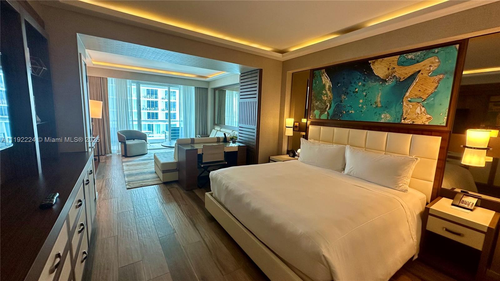 551 N Fort Lauderdale Beach Blvd H1510 Property Photo 4