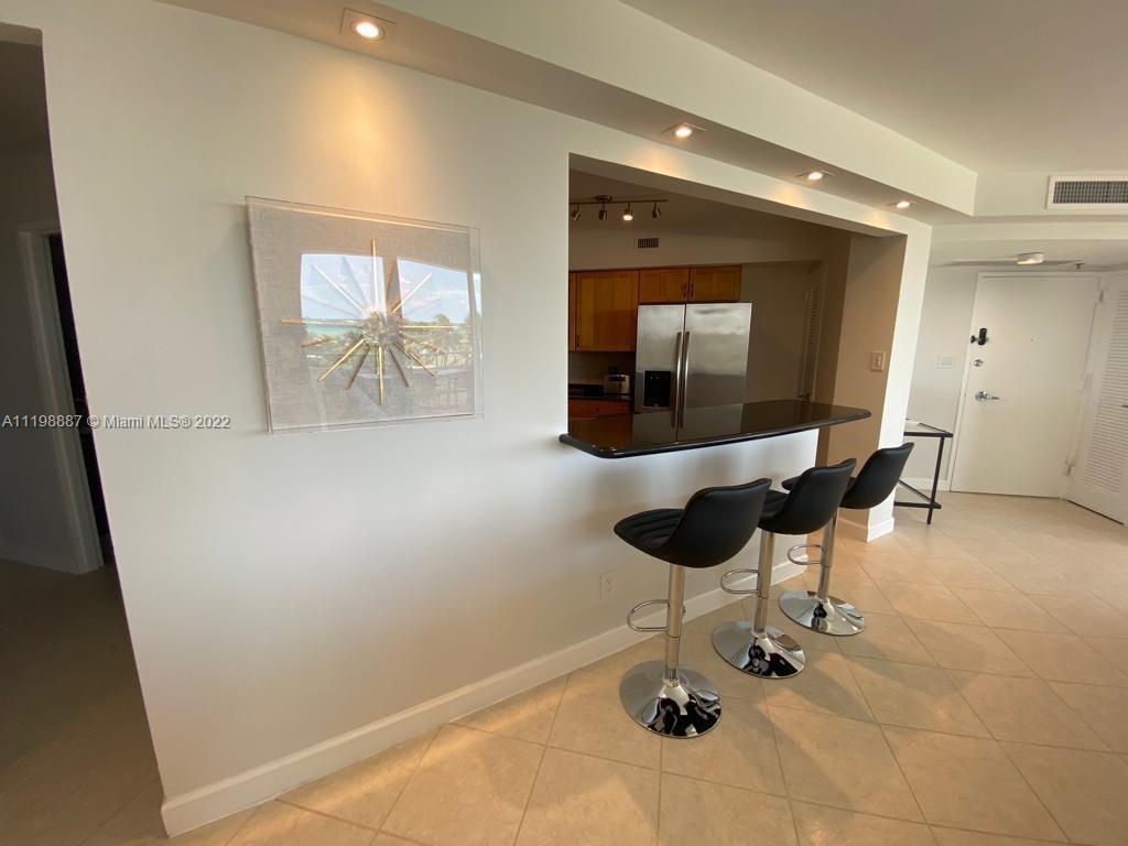 5151 Collins Ave 531 Property Photo 7