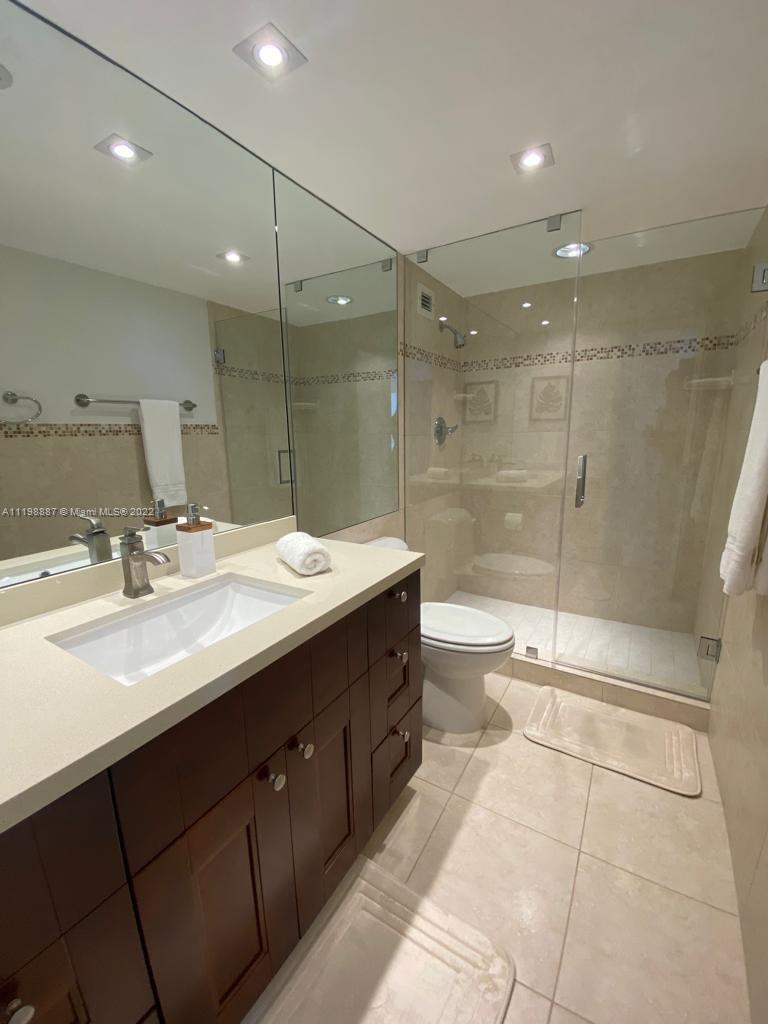 5151 Collins Ave 531 Property Photo 13