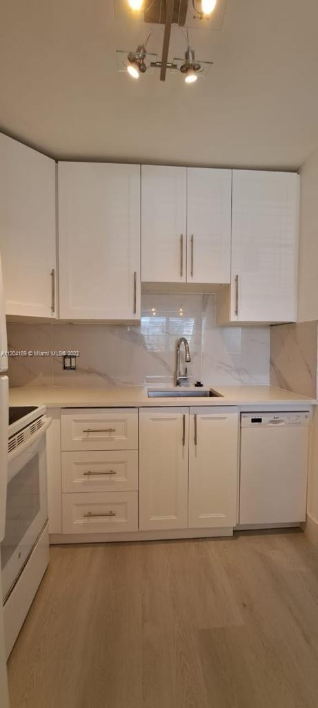 155 Easthampton G 155 Property Photo 6