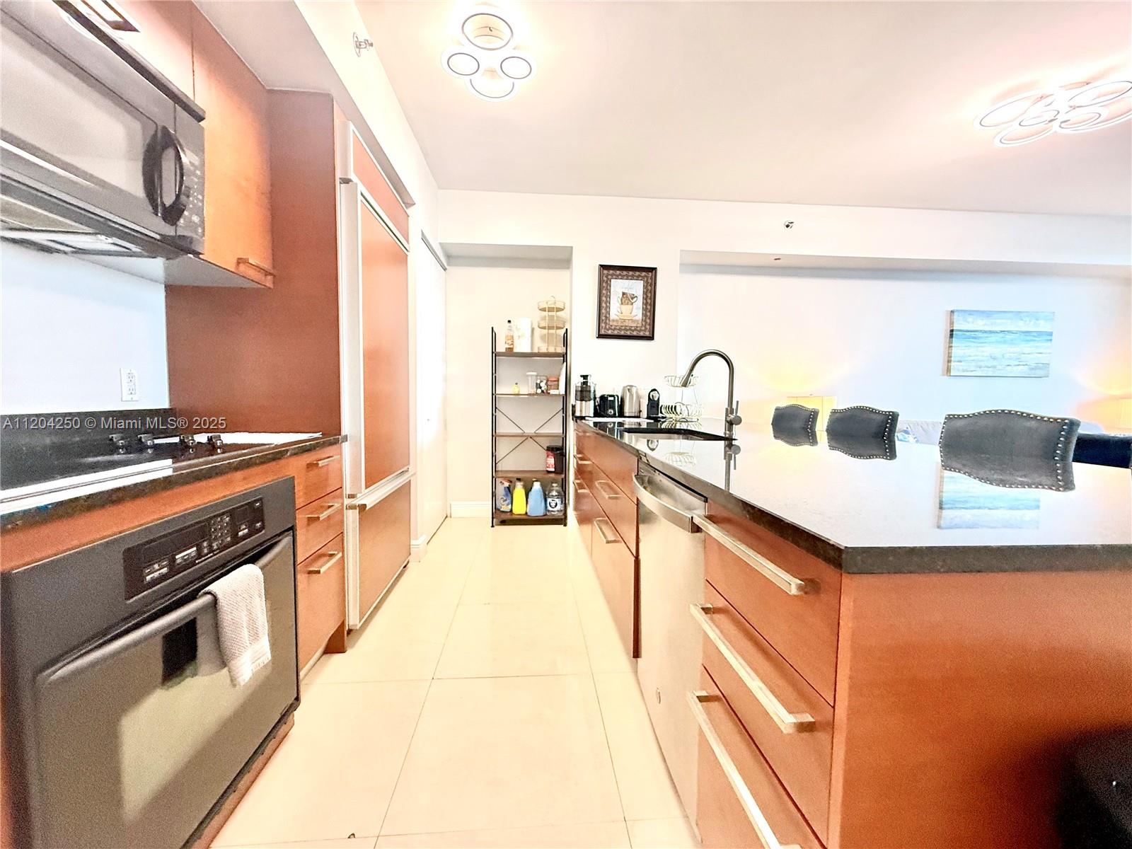 1830 S Ocean Dr 1709 Property Photo 6