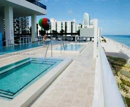 1830 S Ocean Dr 1709 Property Photo 23