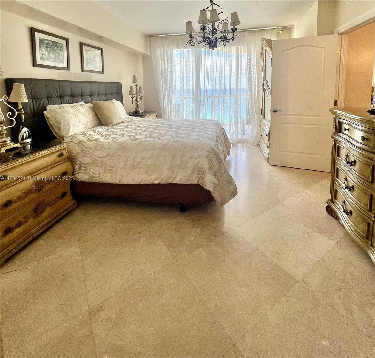 16699 Collins Ave 2704 Property Photo 9