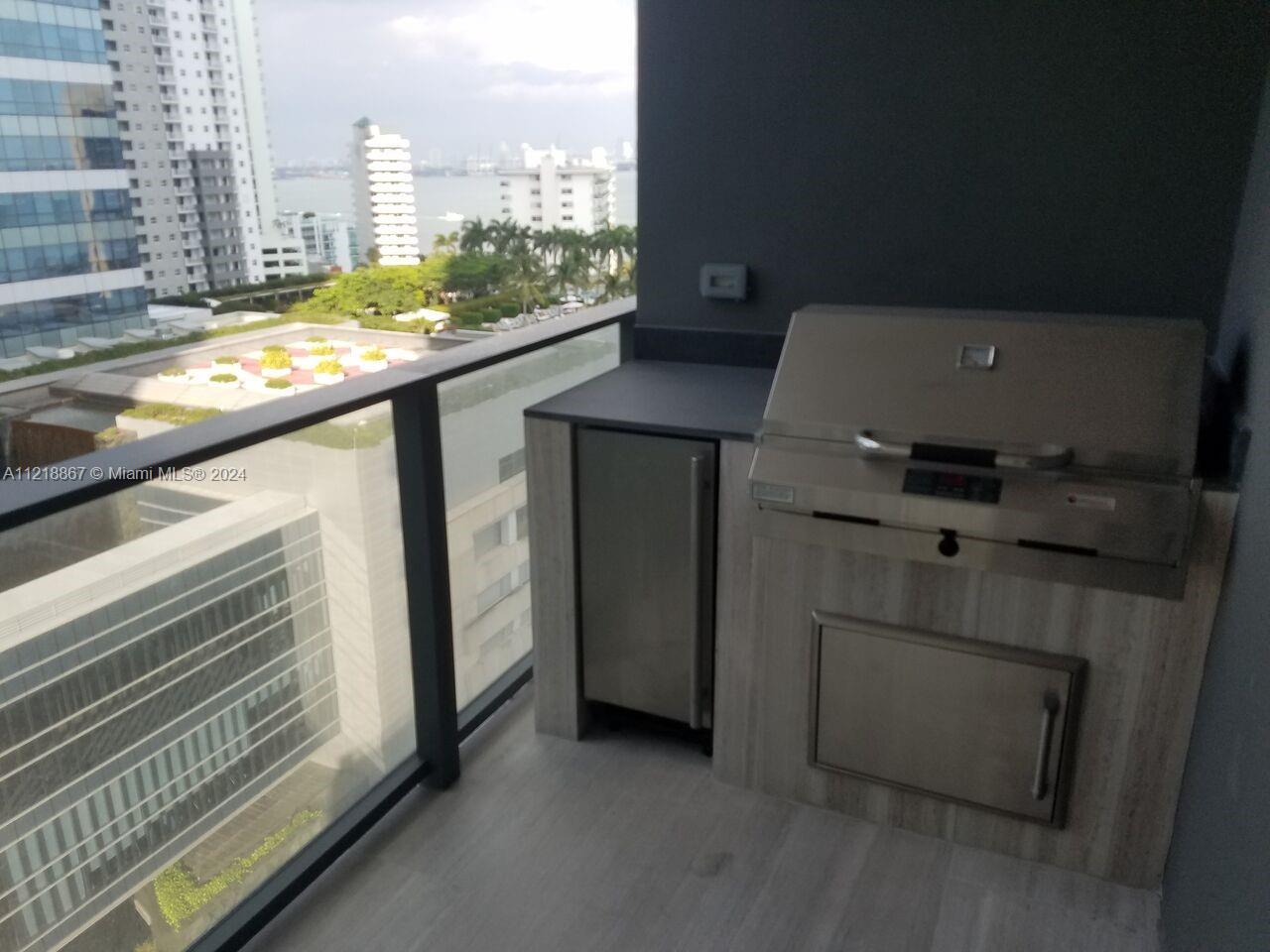 1451 Brickell Ave 1206 Property Photo 3