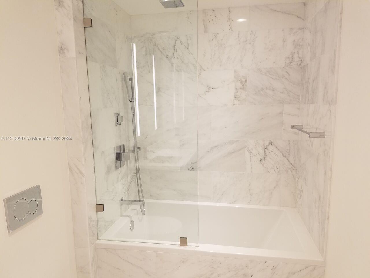 1451 Brickell Ave 1206 Property Photo 17