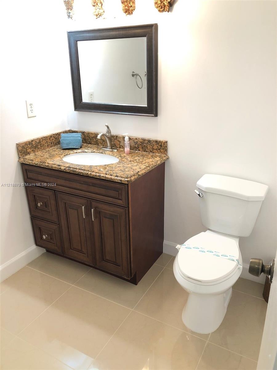 3901 S Ocean Dr 3l Property Photo 15