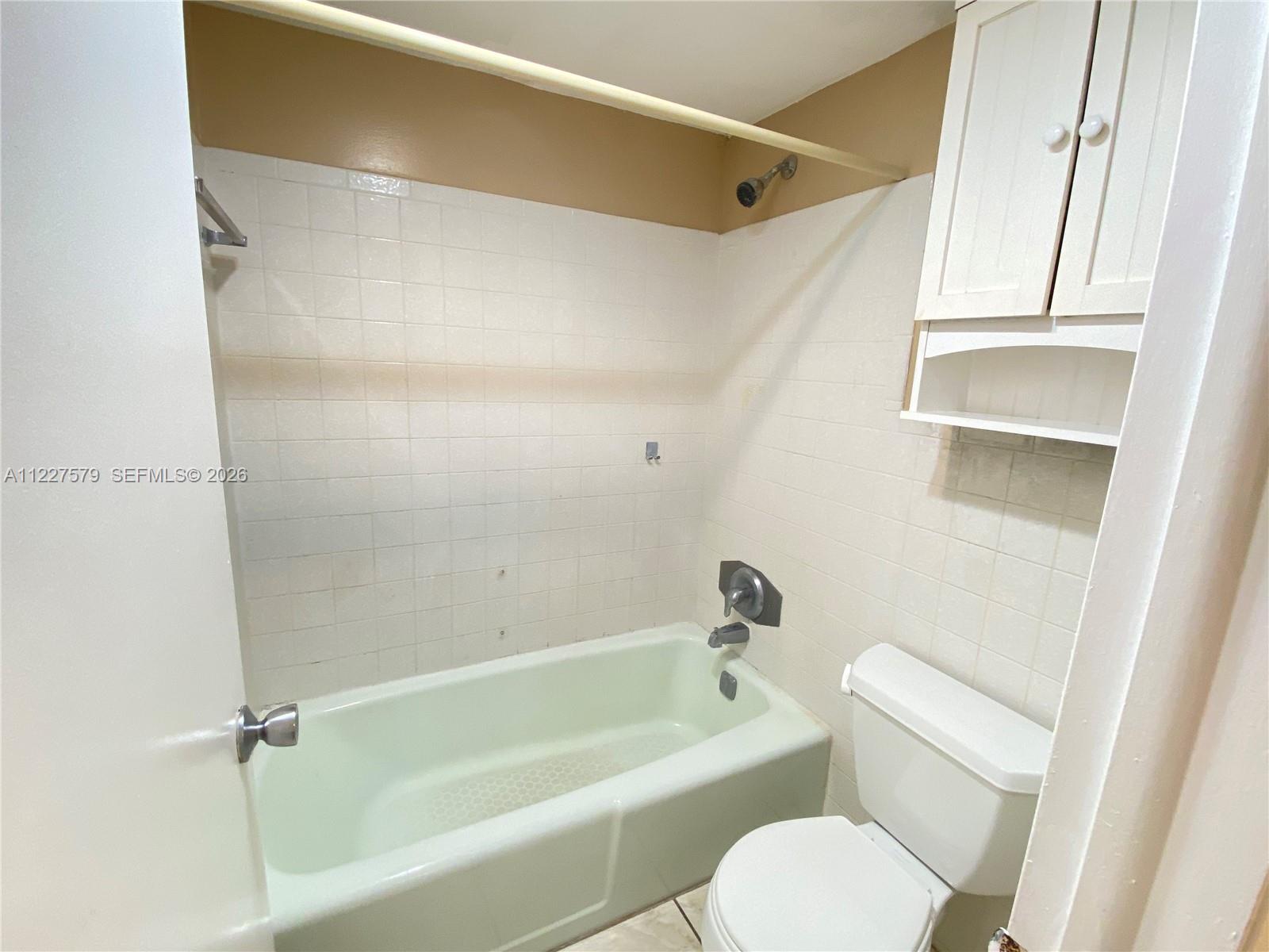 6289 Lear Dr 306 Property Photo 12