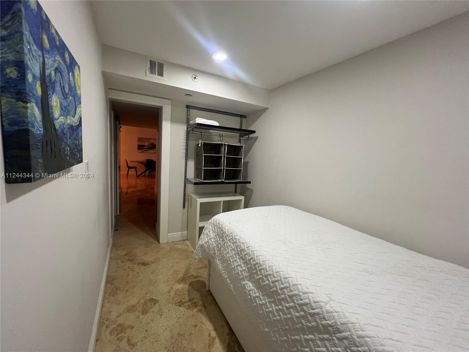 6917 Collins Ave 809 Property Photo 15