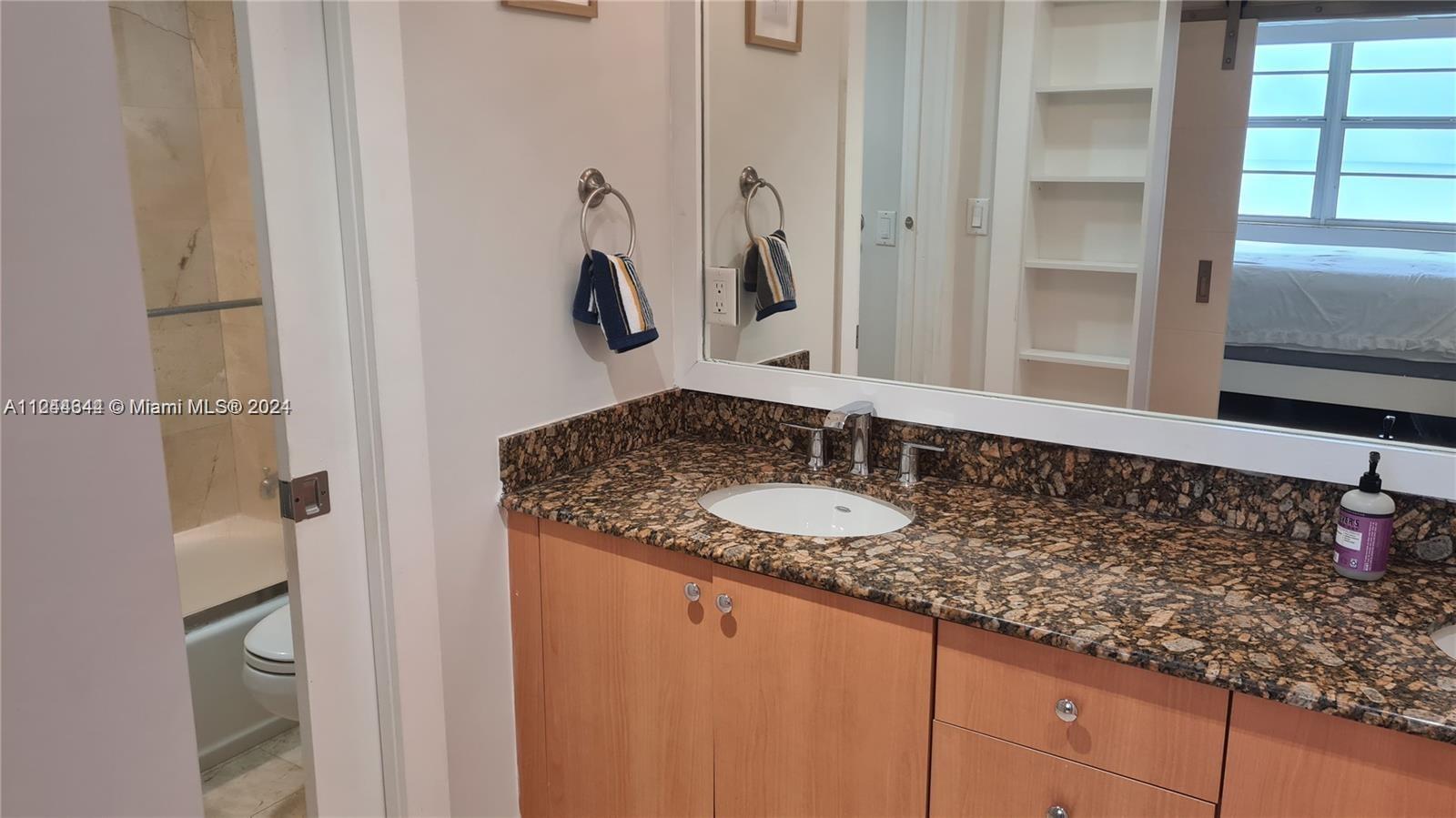 6917 Collins Ave 809 Property Photo 22