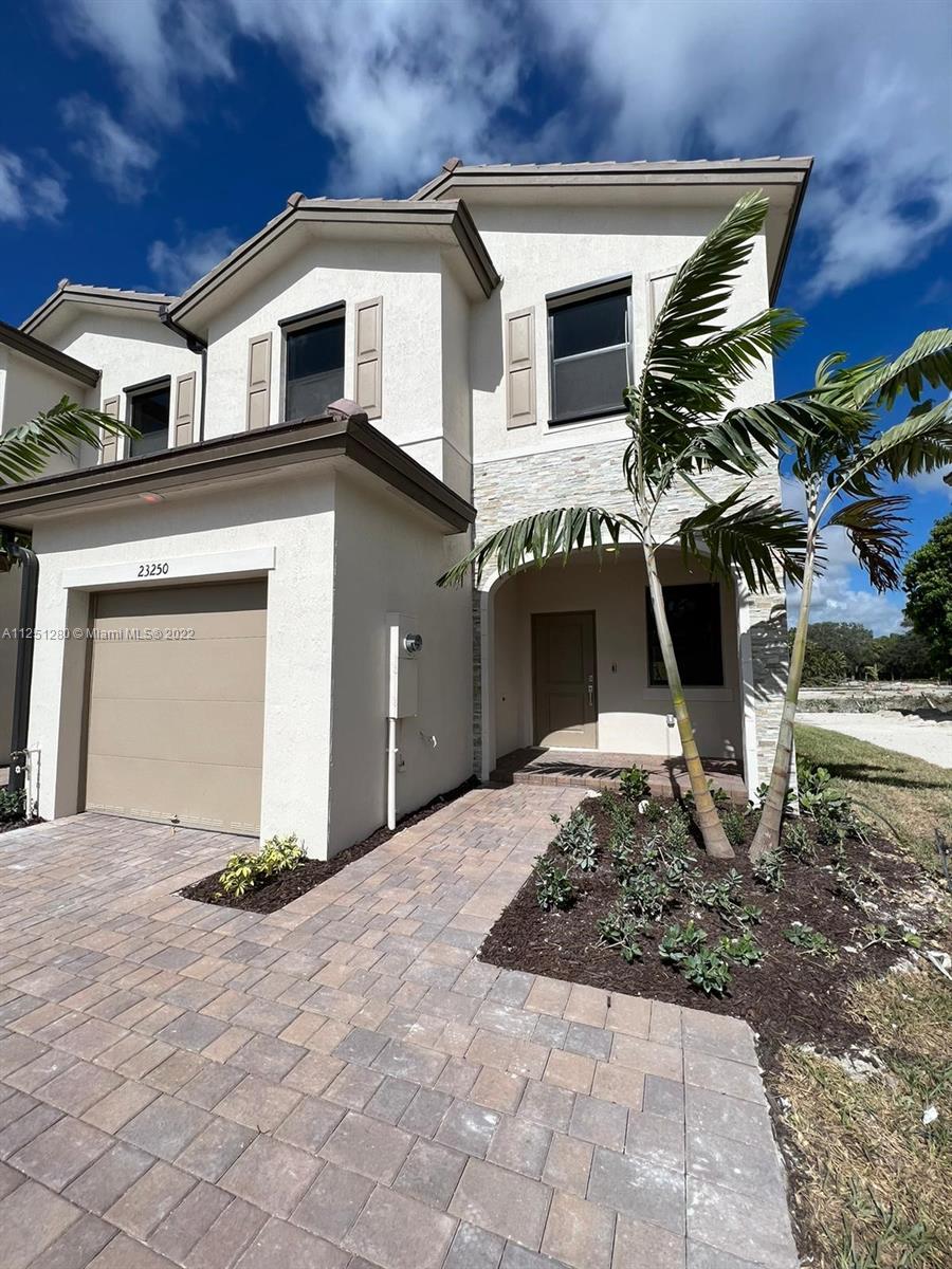 23250 SW 131 Ct 23250 Property Photo 1