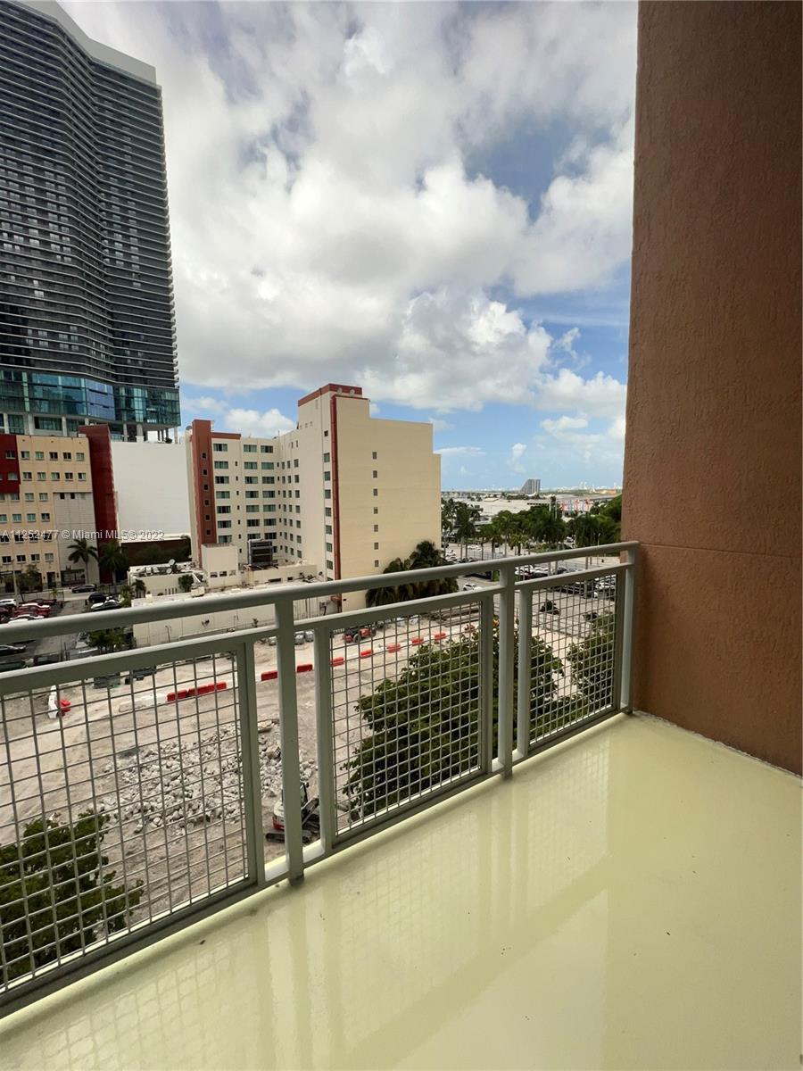 244 Biscayne Blvd 643 Property Photo 25