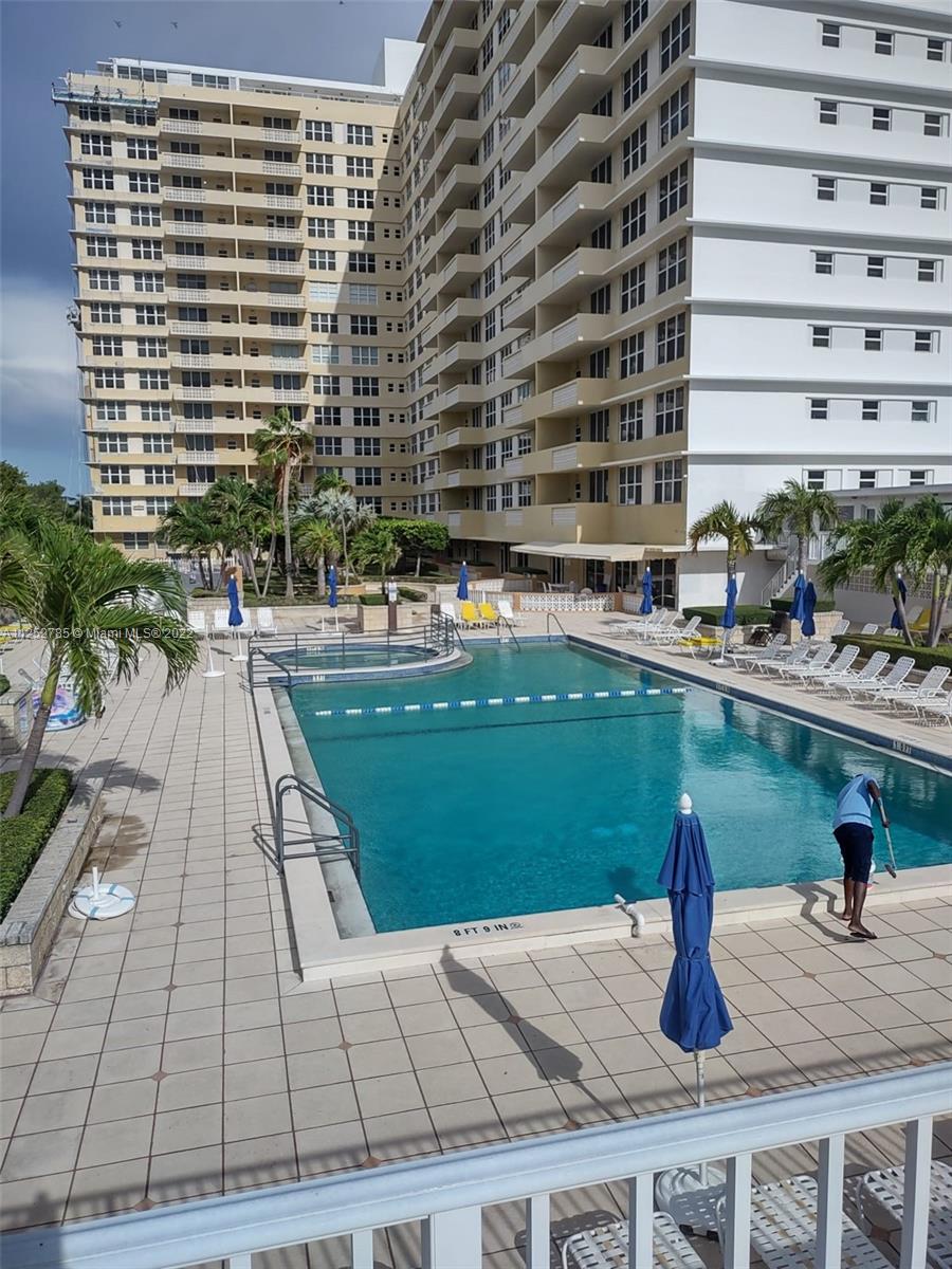 4747 Collins Ave 107 Property Photo 2