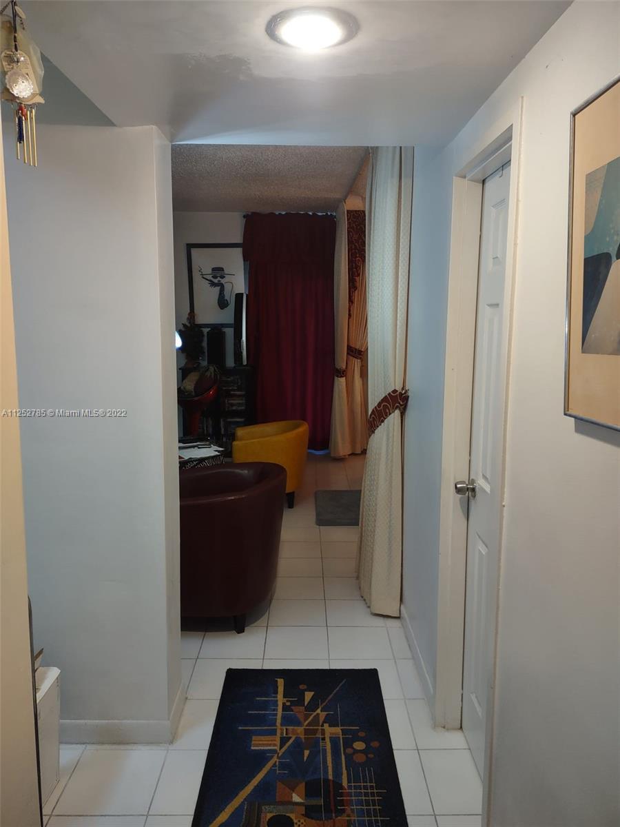 4747 Collins Ave 107 Property Photo 5