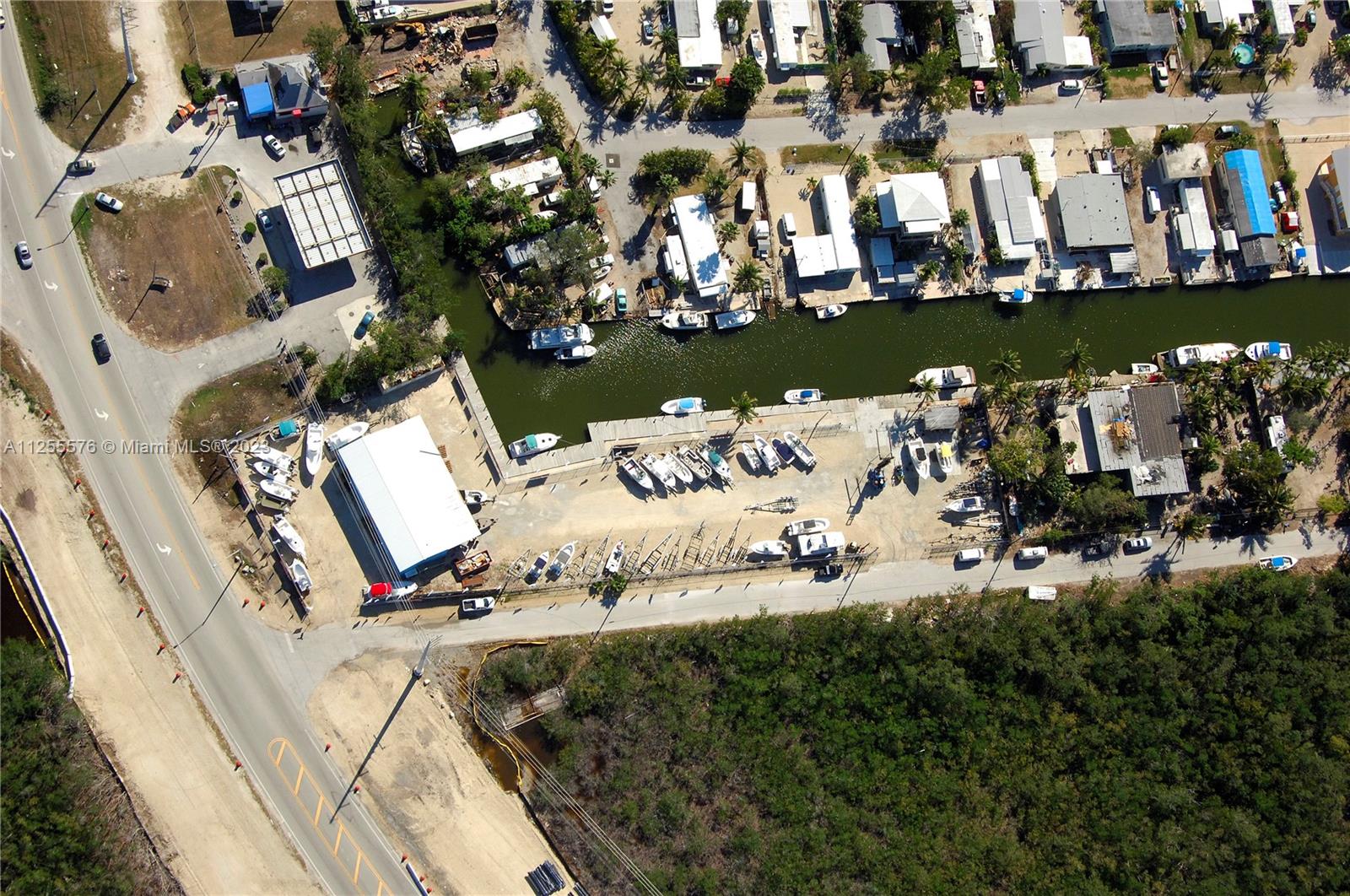 10660 Summerland Dr Property Photo 5