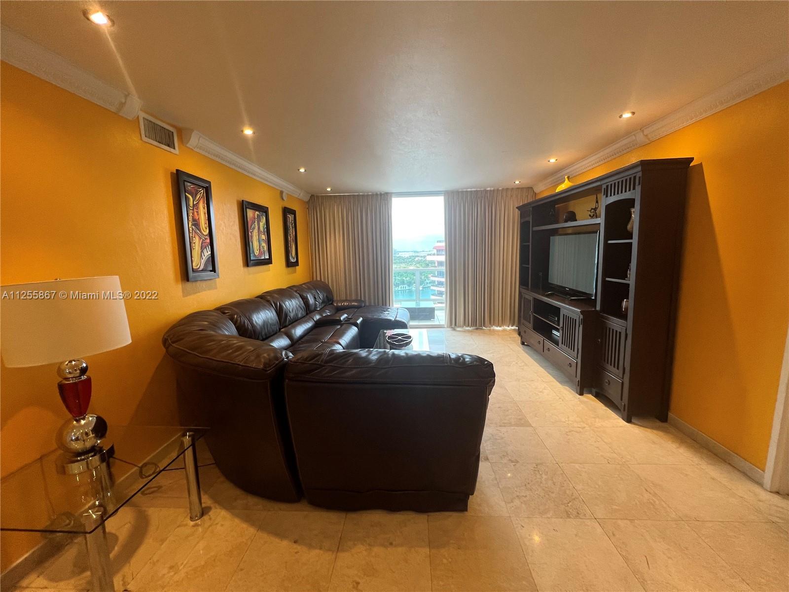 5161 Collins Ave 1711 Property Photo 6