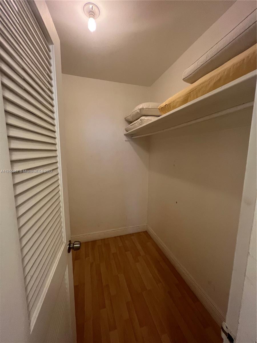 5161 Collins Ave 1711 Property Photo 12