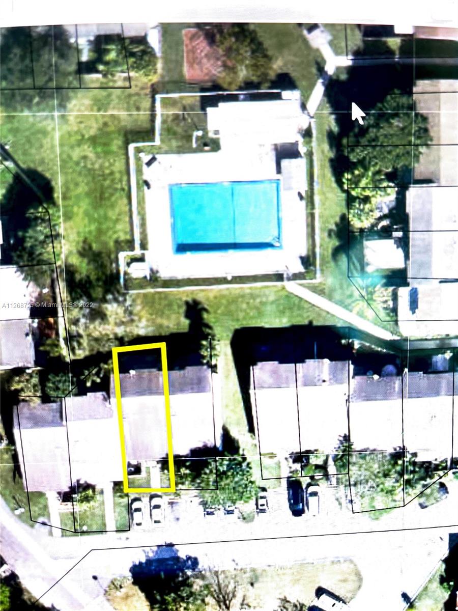 455 NE 210th Cir Ter 455 Property Photo 1